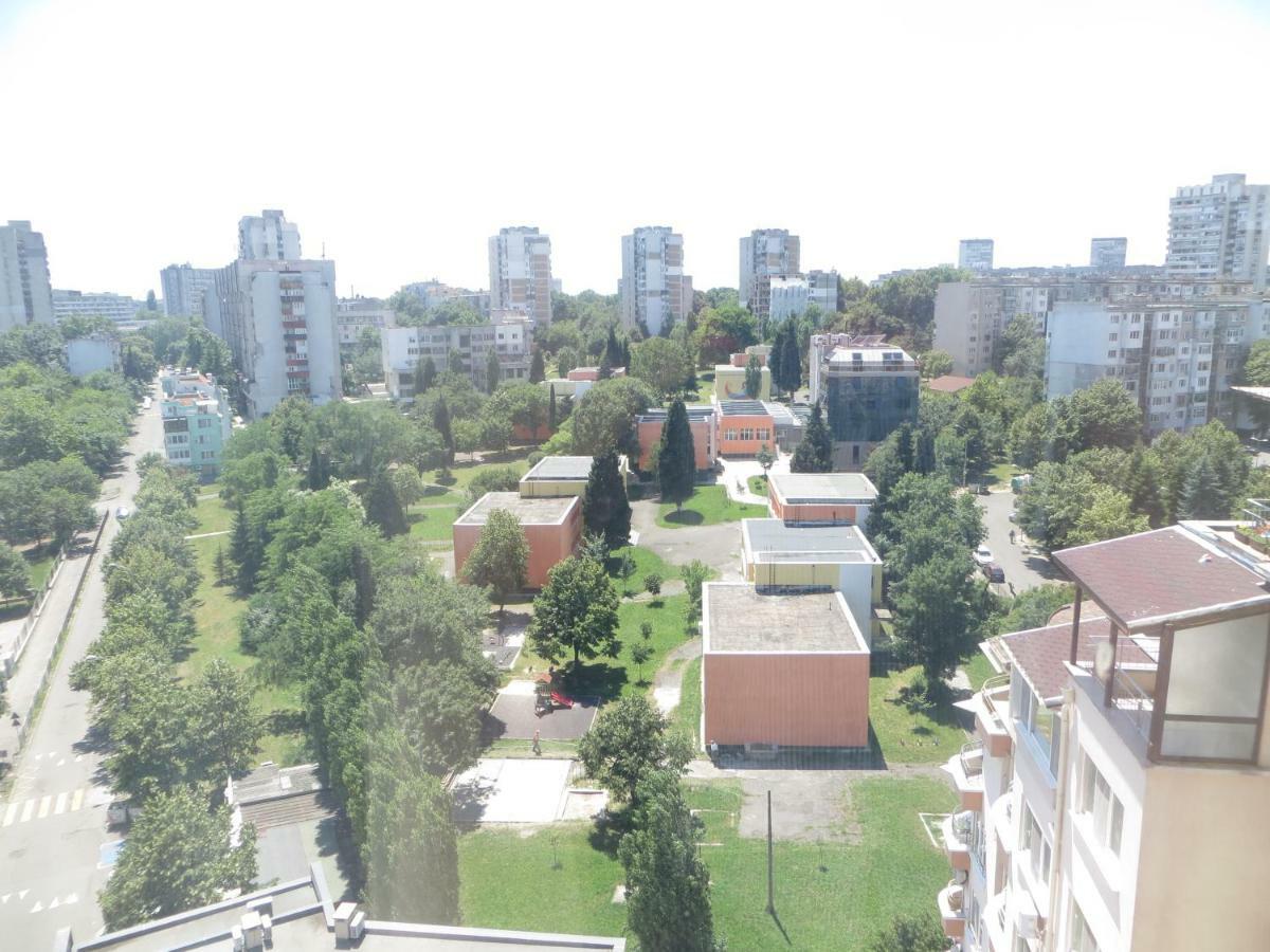 Appartamento Апартамент Зорница Burgas Esterno foto